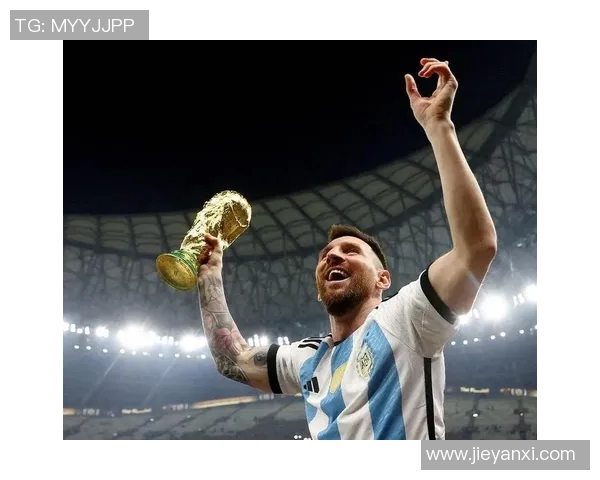 近十年足球巨星盘点 各时代顶级球员的荣耀与成就 近十年足球巨星盘点 各时代顶级球员的荣耀与成就